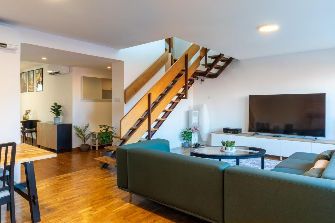 Apartment Pepper Penthouse - Luxurious Duplex Apartment, 50m From The Bacvice Sand Beach